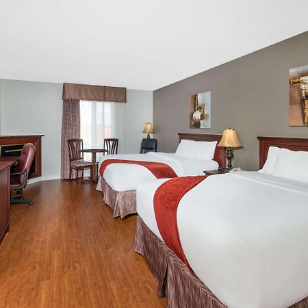 Ramada Plaza By Wyndham Gatineau/Manoir Du Casino Hotel Buitenkant foto