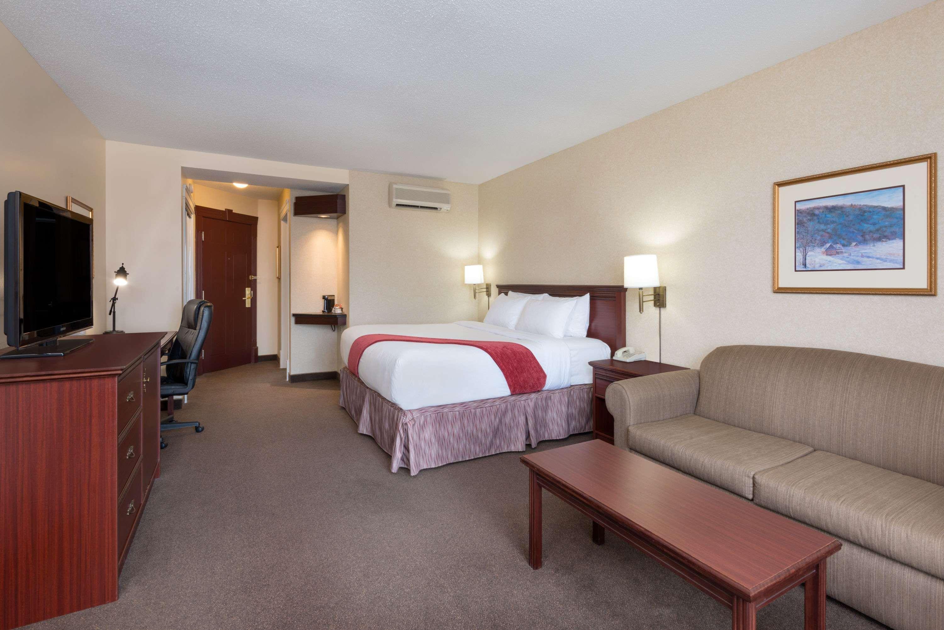 Ramada Plaza By Wyndham Gatineau/Manoir Du Casino Hotel Buitenkant foto